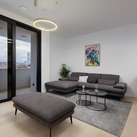 Apartmán Luxury Haven In Záhřeb Exteriér fotografie